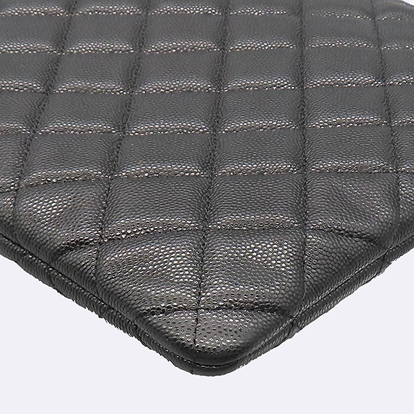 Chanel(����) A82545 Ŭ���� ���� ĳ��� �ΰ� ���̵� Ŭ��ġ [��������] �̹���5 - ���̺��� �߰���ǰ