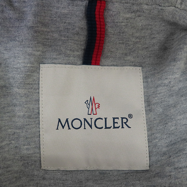 MONCLER(��Ŭ����) H19541A00103 ���̺� �÷� Ű�� �ٶ����� ���� - 14A  [��������] �̹���4 - ���̺��� �߰���ǰ