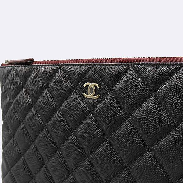 Chanel(����) A82545 Ŭ���� ���� ĳ��� �ΰ� ���̵� Ŭ��ġ [��������] �̹���4 - ���̺��� �߰���ǰ