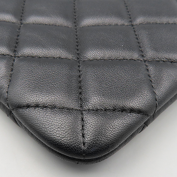 Chanel(����) A82552 ���� Ŭ���� ����Ų ���� CC �ΰ� Ŭ��ġ [��������] �̹���5 - ���̺��� �߰���ǰ