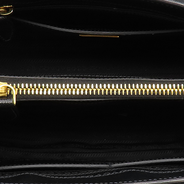 Prada(�����) BN2402 ���� �÷� ���ǾƳ�(SAFFIANO) ���� �ﰢ ���� �ΰ� ��Ʈ�� [��������] �̹���5 - ���̺��� �߰���ǰ