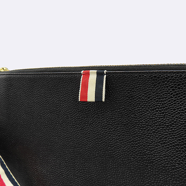 THOM BROWNE(�����) MAC083A ���� ���� �Ｑ ��Ʈ�� Ŭ��ġ�� [��������] �̹���3 - ���̺��� �߰���ǰ