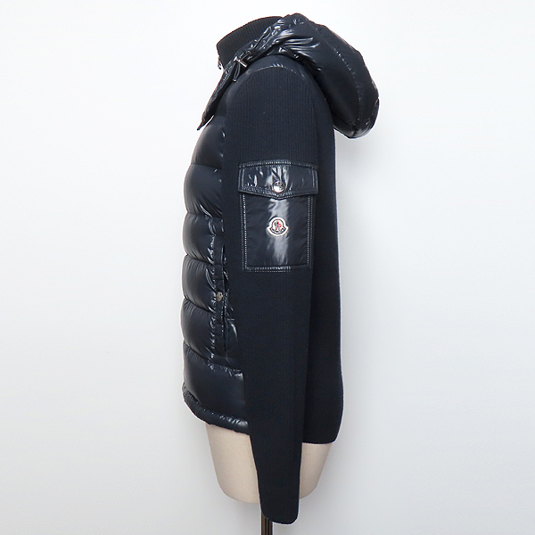 MONCLER(��Ŭ����) D20919416200 9699Z ���̺� �÷� MAGLIONE TRICOT CARDIGAN ������ ��Ʈ �е� ���� - S������ [��õ��] �̹���2 - ���̺��� �߰���ǰ