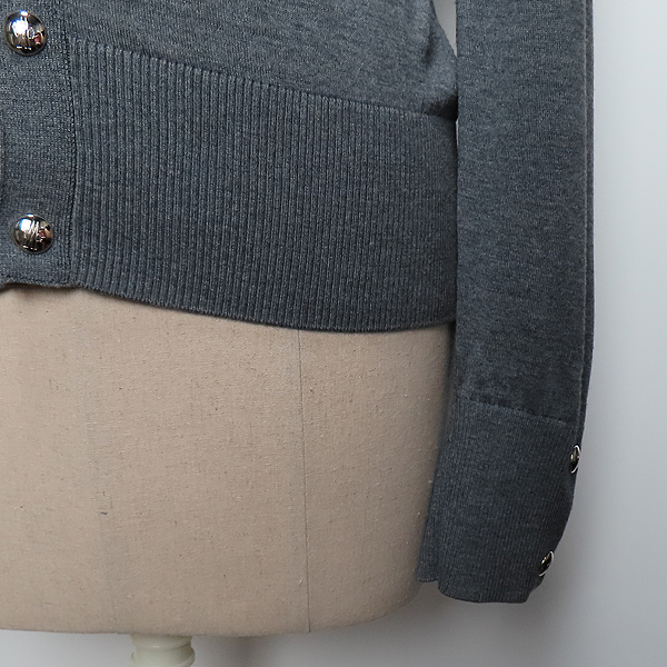 MONCLER(��Ŭ����) C23919417700 979AC �׷��̿� 100% �������� MAGLIONE TRICOT KNIT CARDIGAN ������ ��Ʈ ����� - S������ [��õ��] �̹���4 - ���̺��� �߰���ǰ