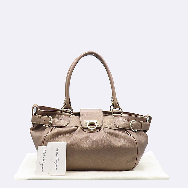 ��󰡸� ��ġ�� ����� 