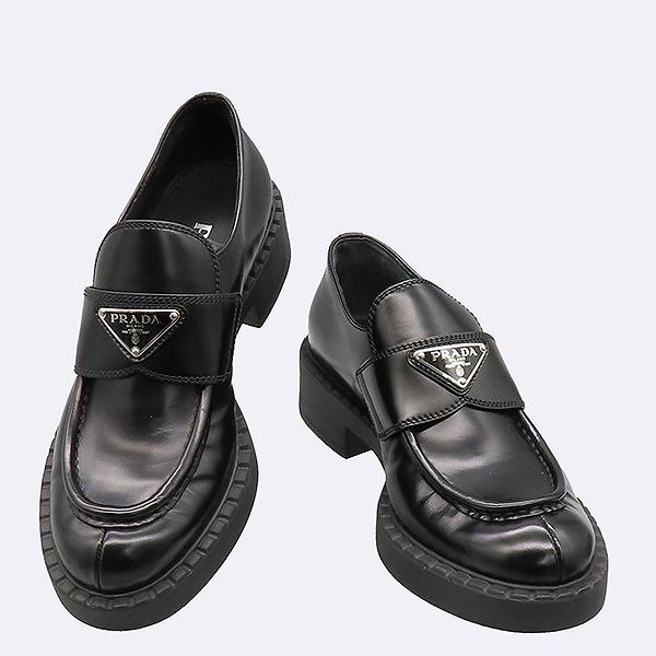 Prada(�����) 1D246M ���� ���ݸ� �귯�õ� ���� �ﰢ�ΰ� ������ ���� - 36�� [��������] �̹���2 - ���̺��� �߰���ǰ