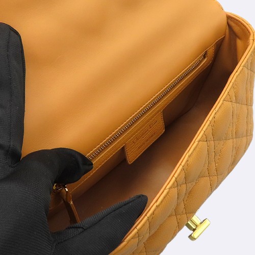 Dior(ũ����î���) M9243UWHC ������ ���״� ��Ƽ�� CD ����ΰ� CARO ī�ι� ���� ����� [û��������] �̹���6 - ���̺��� �߰���ǰ