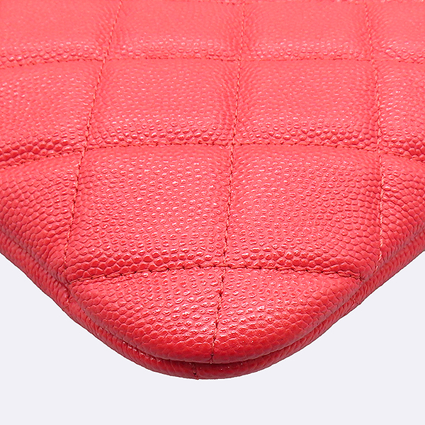 Chanel(����) A82552 ���� �÷� Ŭ���� ���� CC �ΰ� Ŭ��ġ [��������] �̹���5 - ���̺��� �߰���ǰ