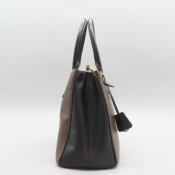 Prada(�����) 1BA874 ����&���� ���� ���ǾƳ� ���� ���� �ﰢ �ΰ� ��Ʈ�� + �����Ʈ�� 2-WAY [���̷Ե���] �̹���3 - ���̺��� �߰���ǰ