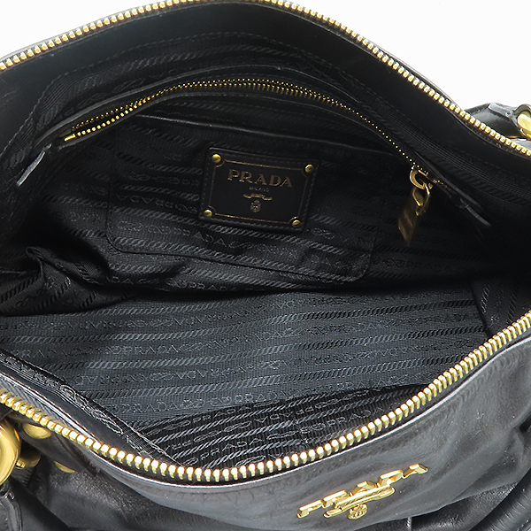 Prada(�����) BR4281 SOFTCALF NERO ����Ʈ ī����Ų ���� ����ΰ� ��Ʈ�� + �����Ʈ�� 2WAY [�ϻ�Ե���] �̹���6 - ���̺��� �߰���ǰ