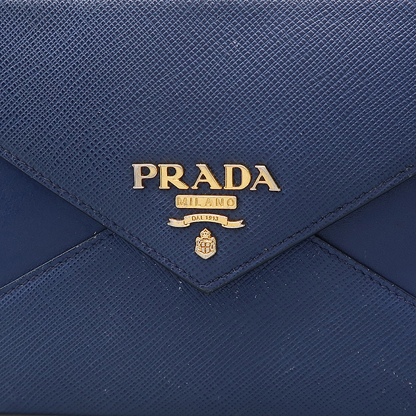 Prada(�����) 1MF002  ���� ���ǾƳ� �������� ü�� ������ �� Ŭ��ġ [����������] �̹���3 - ���̺��� �߰���ǰ