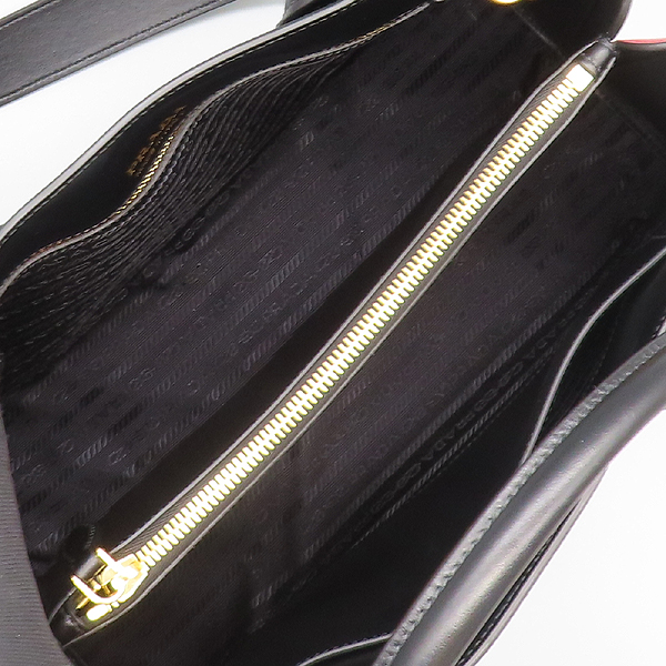 Prada(�����) 1BA153 ���� ���ǾƳ� ��������� ���� ������ ��Ʈ�� + �����Ʈ�� 2-WAY [���̷Ե���] �̹���7 - ���̺��� �߰���ǰ
