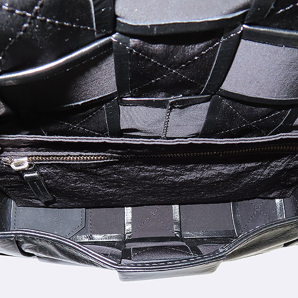 BOTTEGAVENETA(���װ�����Ÿ) 667298 ���� ī����Ų ��Ʈ��ġ���� ī��Ʈ �̵�� ũ�ν��� [��������] �̹���7 - ���̺��� �߰���ǰ