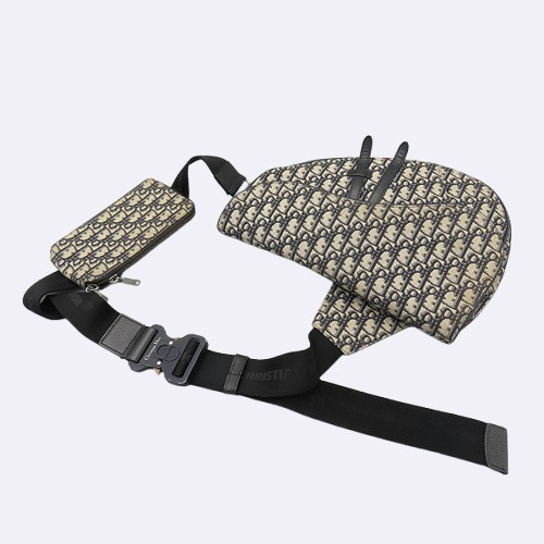 Dior(ũ����î���) 1ADPO211YKY OBLIQUE(������ũ) SADDLE(����) �ƽ� ���� �� �Ŀ�ġ ũ�ν��� [û��������] �̹���3 - ���̺��� �߰���ǰ