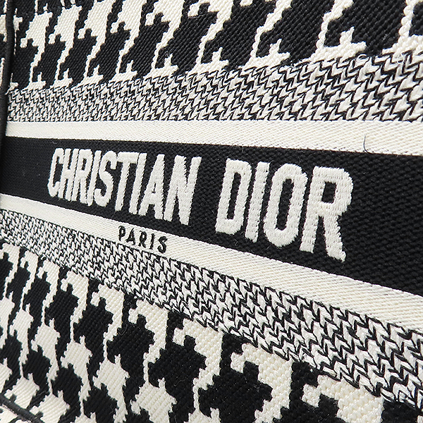 Dior(ũ����î���) M1265ZTQT-M911 ���� �� ȭ��Ʈ �÷� ��ũ�� �Ͽ������� ����Ʈ ���� [��������] �̹���3 - ���̺��� �߰���ǰ
