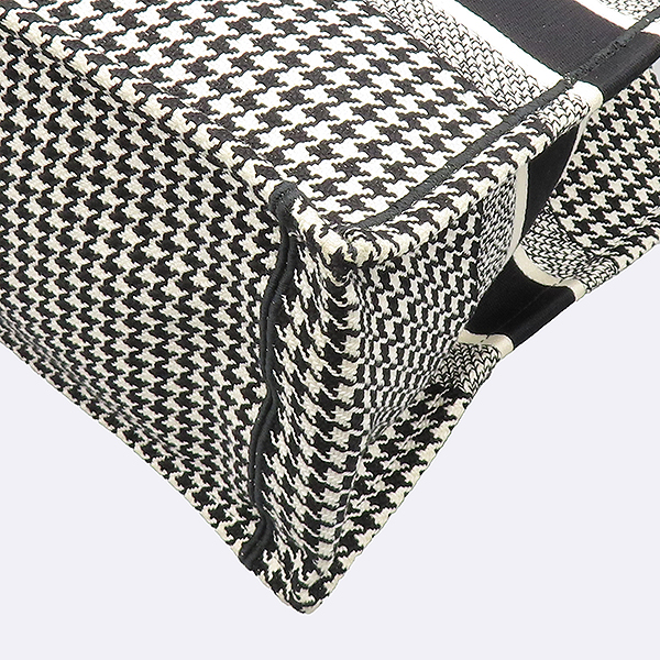 Dior(ũ����î���) M1296ZRPI M081 �Ͽ������� üũ ����Ʈ �̵���� [��������] �̹���5 - ���̺��� �߰���ǰ