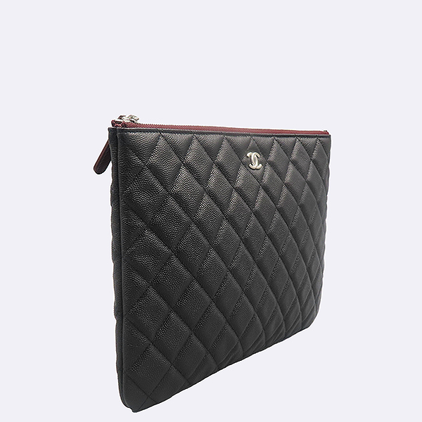 Chanel(����) A82545 Ŭ���� ���� ĳ��� �ΰ� ���̵� Ŭ��ġ [��������] �̹���3 - ���̺��� �߰���ǰ