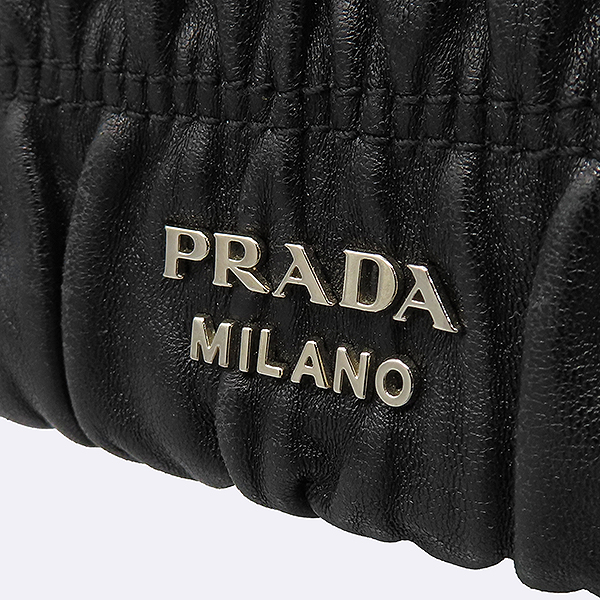 Prada(�����) BP0869 ���� �÷� ���� ������ Ŭ��ġ�� [��������] �̹���3 - ���̺��� �߰���ǰ