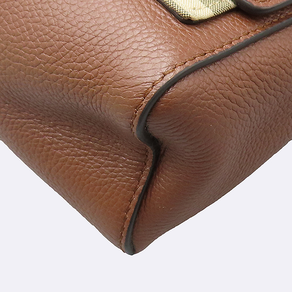 Burberry(������) 8021111 ��Ƽ�� üũ ��Ʈ ũ�ν��ٵ� ũ�ν��� [���ε�������] �̹���4 - ���̺��� �߰���ǰ