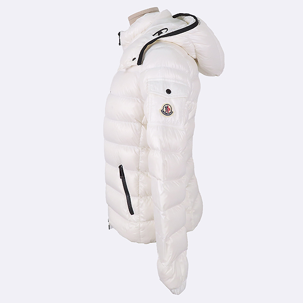 MONCLER(��Ŭ����) H20931A52400 ȭ��Ʈ �÷� �����ٿ� BADY ������ �� �е� - 0 ������ [��������] �̹���2 - ���̺��� �߰���ǰ