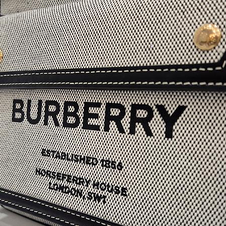Burberry(������) 80424611 ȣ���丮 ���� ĵ���� ���� �̵� ���� ũ�ν��� 2WAY (���ַԵ���) �̹���4 - ���̺��� �߰���ǰ