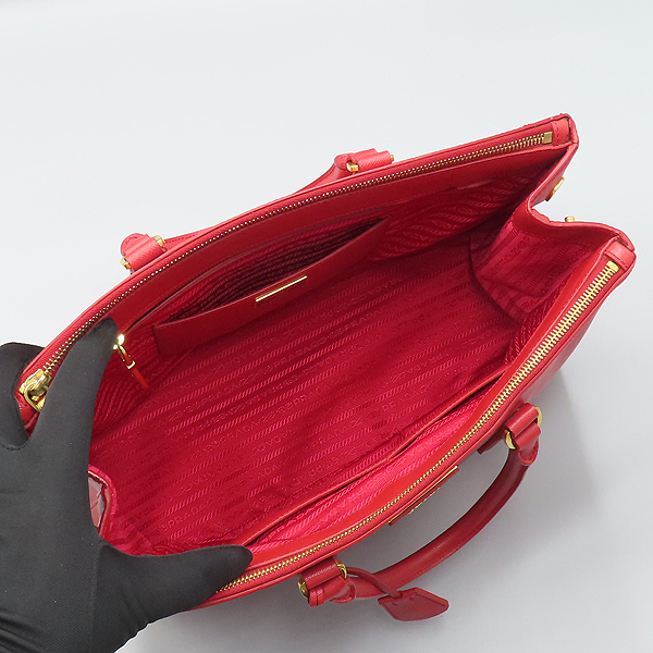 Prada(�����) BN1786 ���� SAFFIANO LUX ���ǾƳ� ���� ���� �ﰢ �ΰ� ��Ʈ�� [��ź�Ե���] �̹���6 - ���̺��� �߰���ǰ