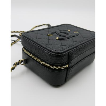 Chanel(����) ĳ��� �ڽ���ƽ ���� �̹���3 - ���̺��� �߰���ǰ