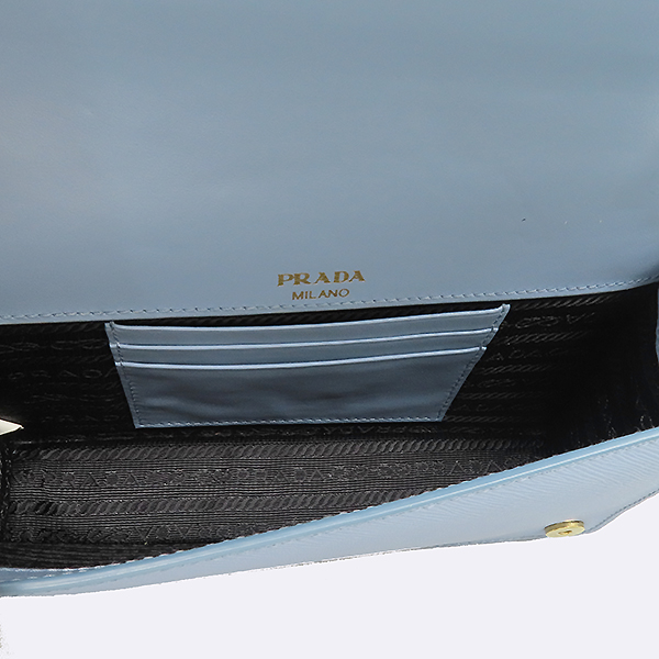 Prada(�����) 1BH148 ���� �ﰢ�ΰ� ��� ���� ���ǾƳ� ü�� �̴� �÷� ũ�ν��� [�ϻ�Ե���] �̹���7 - ���̺��� �߰���ǰ