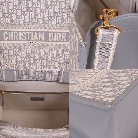 Dior(Å©¸®½ºÃ®µð¿Ã) M1324CZBB_M20I ±×·¹ÀÌ ¿Àºí¸®Å© ÀÚ¼ö Ä«ÇÁ½ºÅ² ¹Ìµð¾ö ºÏÅ䯮 2WAY(±¤ÁÖ»ó¹«Á¡) Dior(Å©¸®½ºÃ®µð¿Ã) M1324CZBB_M20I ±×·¹ÀÌ ¿Àºí¸®Å© ÀÚ¼ö Ä«ÇÁ½ºÅ² ¹Ìµð¾ö ºÏÅ䯮 2WAY(±¤ÁÖ»ó¹«Á¡)
