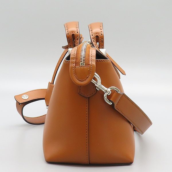 Fendi(���) 8BL146 ���� ���� ���̴����� �̵� ��Ʈ�� + �����Ʈ�� 2-WAY [���̷Ե���] �̹���3 - ���̺��� �߰���ǰ