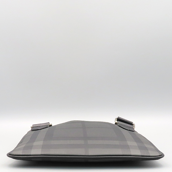 Burberry(������) 4060086 ��ũ �׷��� üũ ũ�ν��� [õ�Ƚż�����] �̹���5 - ���̺��� �߰���ǰ