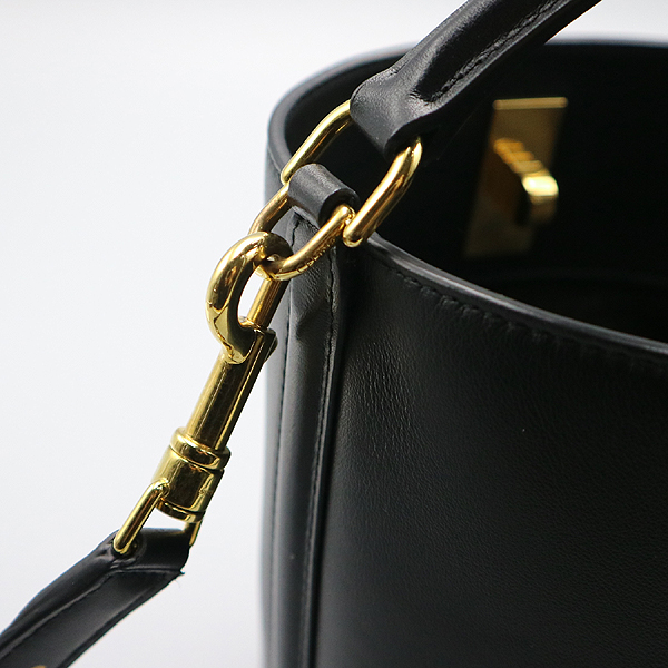 CELINE(������) 197573 ���� �÷� ������ ī�� ��Ų 16 ��Ŷ�� + ũ�ν� ��Ʈ�� 2WAY [�뱸��������] �̹���5 - ���̺��� �߰���ǰ