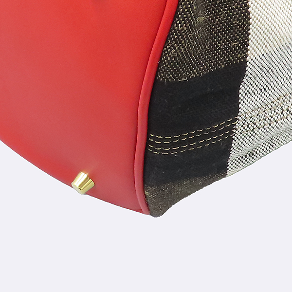 Burberry(������) 39457281 üũ ĵ���� ���� ���� Ʈ���� �̵�� M ������ �ֽ��� 2WAY + ���� �Ŀ�ġ [�����νż�����] �̹���4 - ���̺��� �߰���ǰ