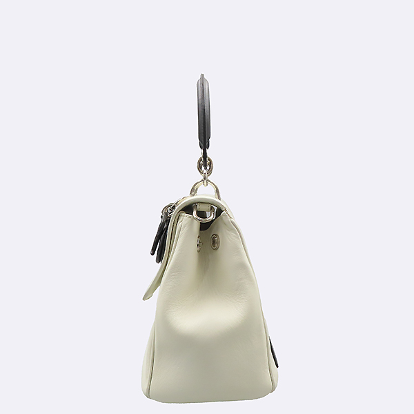 Dior(ũ����î���) M0981 ȭ��Ʈ ���� ���� �ΰ� �� ��� BE DIOR(�� ���) ��Ʈ�� [�б�����] �̹���2 - ���̺��� �߰���ǰ