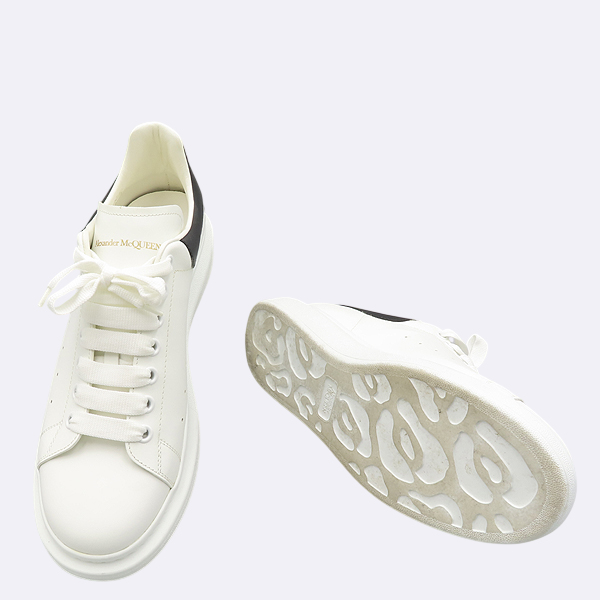 ALEXANDER MCQUEEN(�˷���� ����) 553680 ȭ��Ʈ ���� ������ ������ ������ ����Ŀ�� - 45(300MM)  [��������] �̹���3 - ���̺��� �߰���ǰ