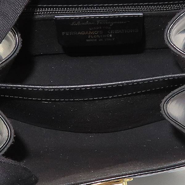 Ferragamo(��󰡸�) 21 2193 ���� ���� ��ġ�� ���� �ΰ� ��� ž�ڵ� ���� ��Ʈ�� + ��� ��Ʈ�� [��������] �̹���6 - ���̺��� �߰���ǰ