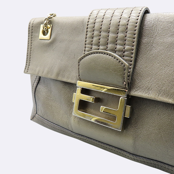 Fendi(���) 8BT139 īŰ ���� BAGUETTE �ٰ�Ʈ ��� ��Ż ���� �ΰ� ü�� �÷� ����� �� ũ�ν��� [��������] �̹���4 - ���̺��� �߰���ǰ