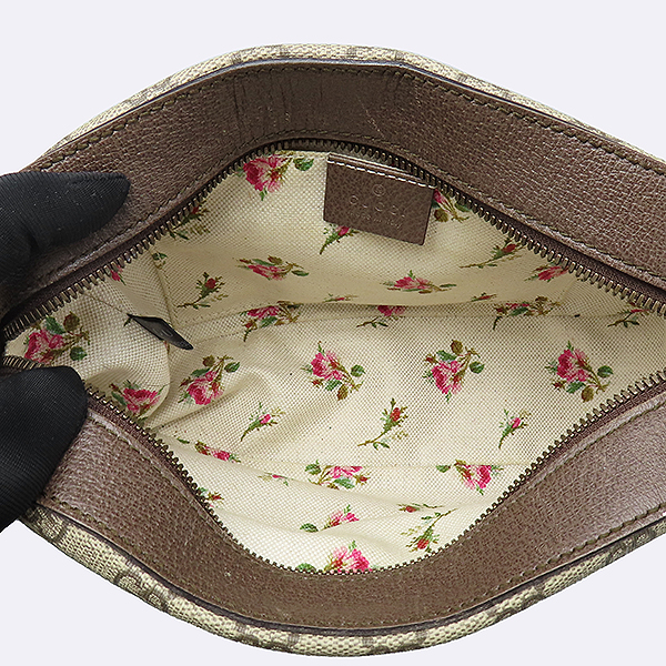 Gucci(����) 476466 GG �ΰ� ������ ĵ���� �׿� ��Ƽ�� �޽��� ũ�ν��� [���ε�������] �̹���5 - ���̺��� �߰���ǰ