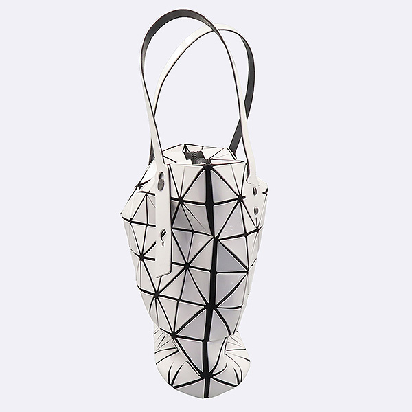 ISSEY MIYAKE(�̼��̹̾���) BB66 - AG081 ȭ��Ʈ �÷� �ٿ��ٿ� ��Ʈ�� [��������] �̹���3 - ���̺��� �߰���ǰ