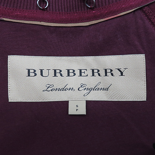 Burberry(������) 4059540 ���ǵ� �÷� ��ư �� �ΰ� �ڼ� ������ ��Ʈ - S������ [��������] �̹���4 - ���̺��� �߰���ǰ
