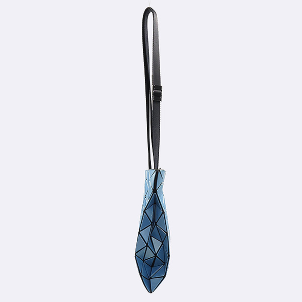 ISSEY MIYAKE(�̼��̹̾���) BB56-AG463 ���� �÷� �ٿ��ٿ� �ο� �۷ν� ������ ũ�ν��� [��������] �̹���3 - ���̺��� �߰���ǰ