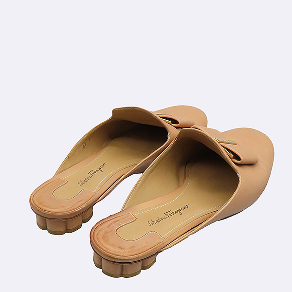 Ferragamo(��󰡸�) ������ �÷� ���̴�Ʈ ���� �ٶ���� ������ �� - 36�� [��������] �̹���4 - ���̺��� �߰���ǰ
