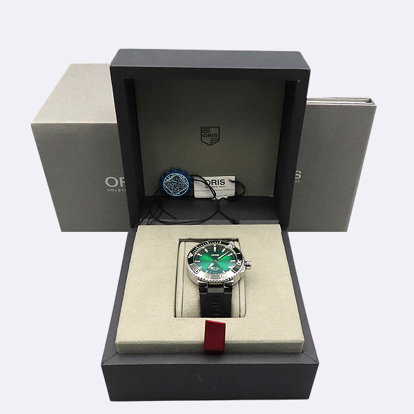 ORIS(������) 01 400 7769 4157 Aquis Date Calibre 400 (������ ����Ʈ Ķ���� 400) 41.5MM �׸� ���̾� �����ƽ ���� ��� ������ �ð� [��������] �̹���6 - ���̺��� �߰���ǰ