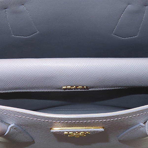 Prada(�����) ���� �÷� BN2775 SAFFIANO(���ǾƳ�) �κ��� ����Ż �ﰢ�ΰ� ��Ʈ�� + �����Ʈ�� 2WAY [��������] �̹���6 - ���̺��� �߰���ǰ