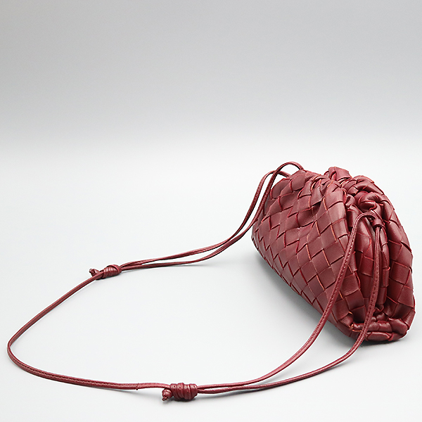 BOTTEGAVENETA(���װ�����Ÿ) 585852 ���ǵ� �÷� ��Ʈ��ġ���� �̴� �Ŀ�ġ ���ι� [�뱸��������] �̹���3 - ���̺��� �߰���ǰ