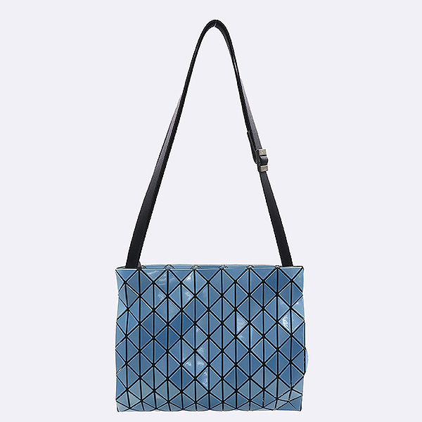 ISSEY MIYAKE(�̼��̹̾���) BB56-AG463 ���� �÷� �ٿ��ٿ� �ο� �۷ν� ������ ũ�ν��� [��������] �̹���2 - ���̺��� �߰���ǰ