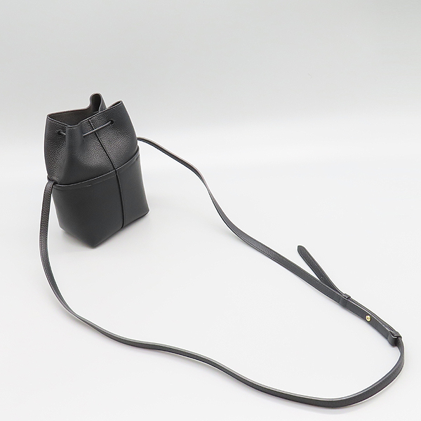 Ferragamo(��󰡸�)  21 2970 ���� ���� ���� ��ġ�� �̴� ��Ŷ ũ�ν��� [���̷Ե���] �̹���5 - ���̺��� �߰���ǰ