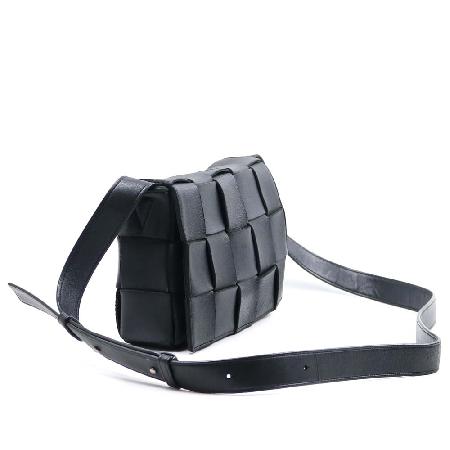 BOTTEGAVENETA(���װ�����Ÿ) 578004 ��Ʈ��ġ���� ī��Ʈ ũ�ν��� [����ż�����] �̹���2 - ���̺��� �߰���ǰ