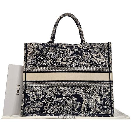 Dior(Å©¸®½ºÃ®µð¿Ã) M1286ZRGO_M35I ºí·ç Ä÷¯ ÀÚ¼ö ÆÐºê¸¯ ºÏÅ䯮 ¶óÁö Å䯮¹é (±¤ÁÖ·Ôµ¥Á¡) Dior(Å©¸®½ºÃ®µð¿Ã) M1286ZRGO_M35I ºí·ç Ä÷¯ ÀÚ¼ö ÆÐºê¸¯ ºÏÅ䯮 ¶óÁö Å䯮¹é (±¤ÁÖ·Ôµ¥Á¡)