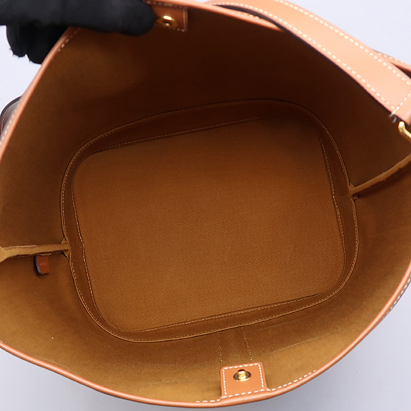 Celine(������) 191132CAS Ʈ������ ĵ���� ���� ī����Ų �̵�� ��Ŷ ũ�ν��� [����������] �̹���5 - ���̺��� �߰���ǰ